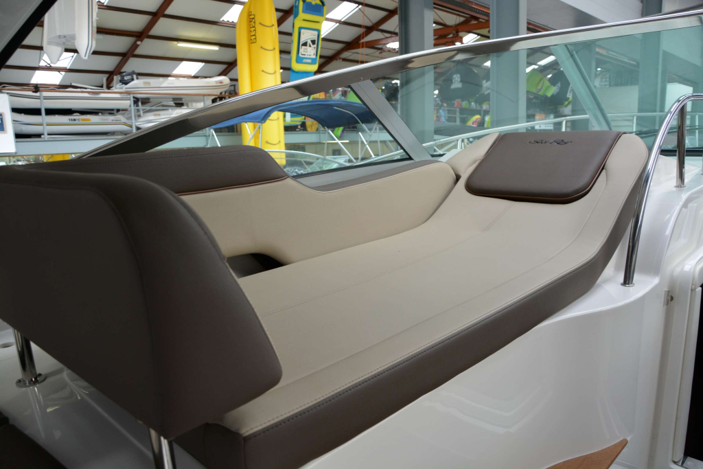 Sea Ray 350 Sundancer — foto 16 van 37