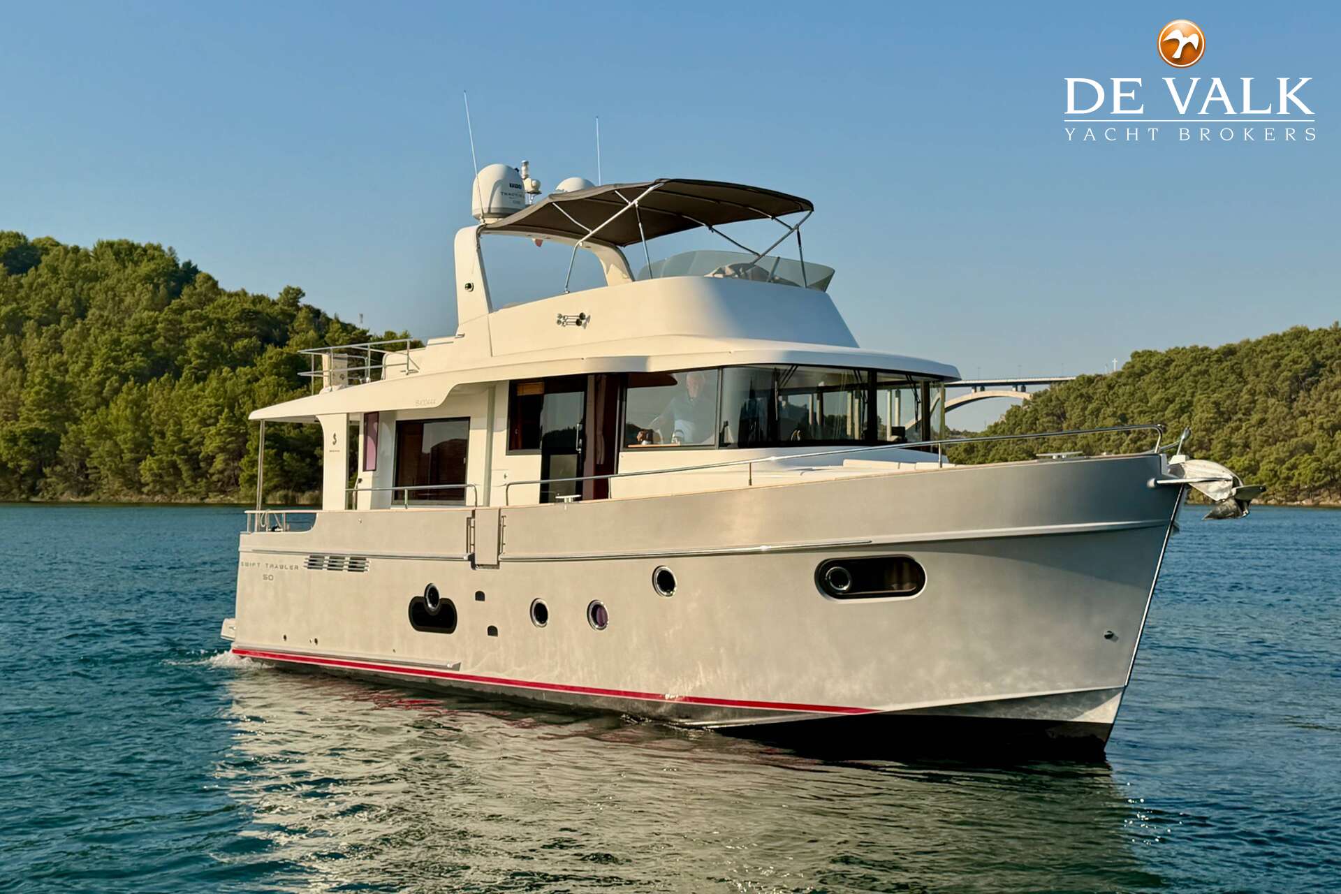 Beneteau Swift Trawler 50 — foto 2 van 38