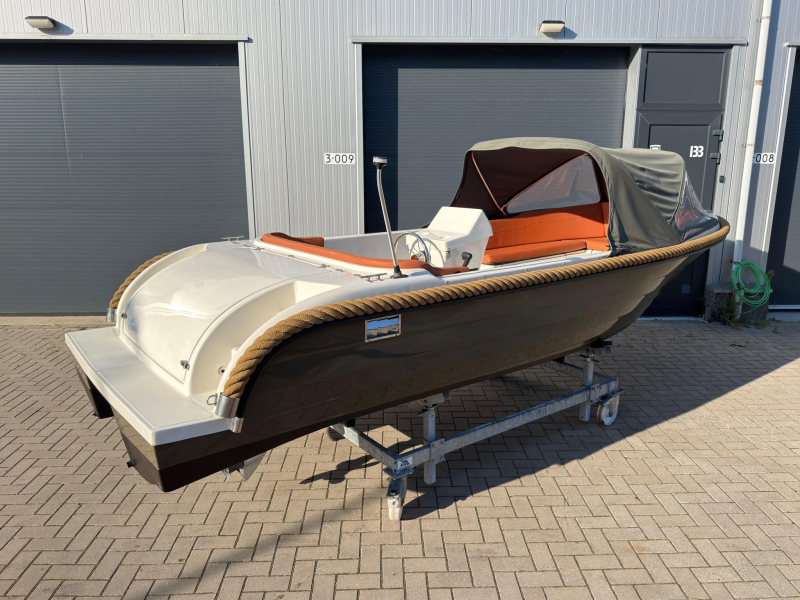 Liberty 555 Tender — foto 11 van 12