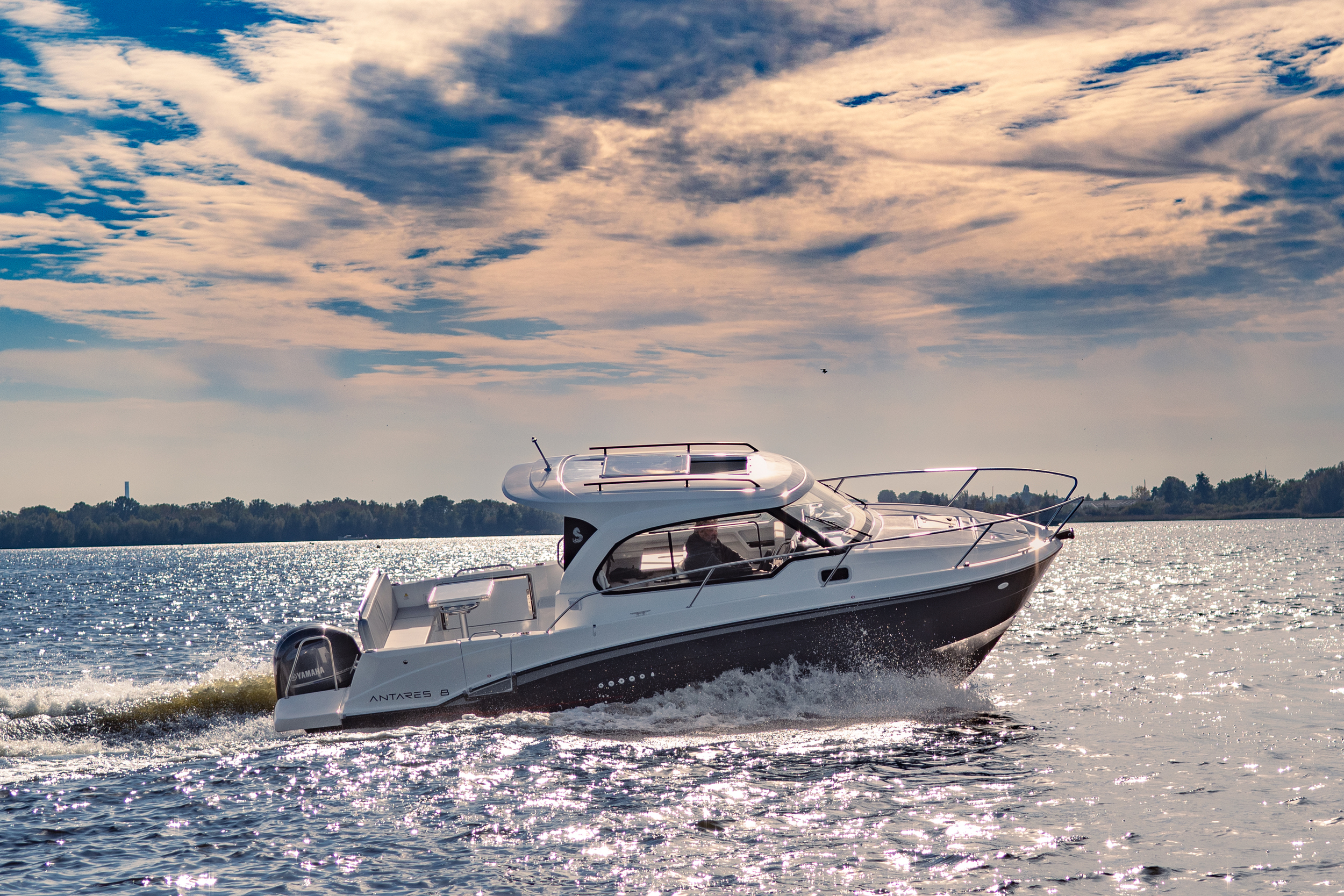 Beneteau Antares 8 — foto 5 van 20