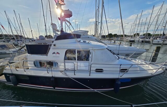 Nimbus 340 Commander - BluYachting — foto 1 van 12
