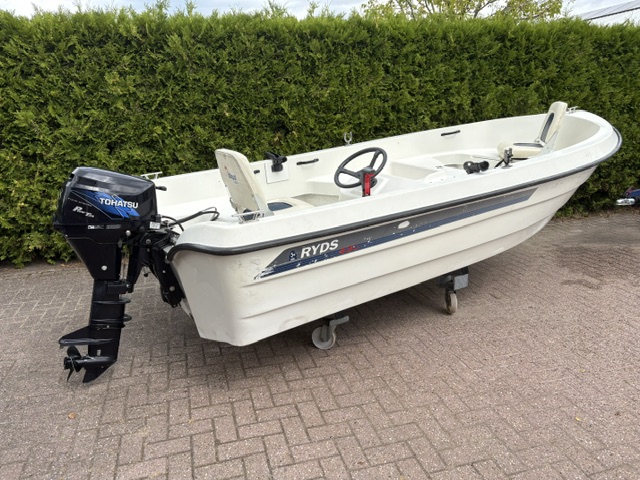 Ryds 435 met Tohatsu 9.8 PK 4 Takt met Tilt functie — foto 7 van 13