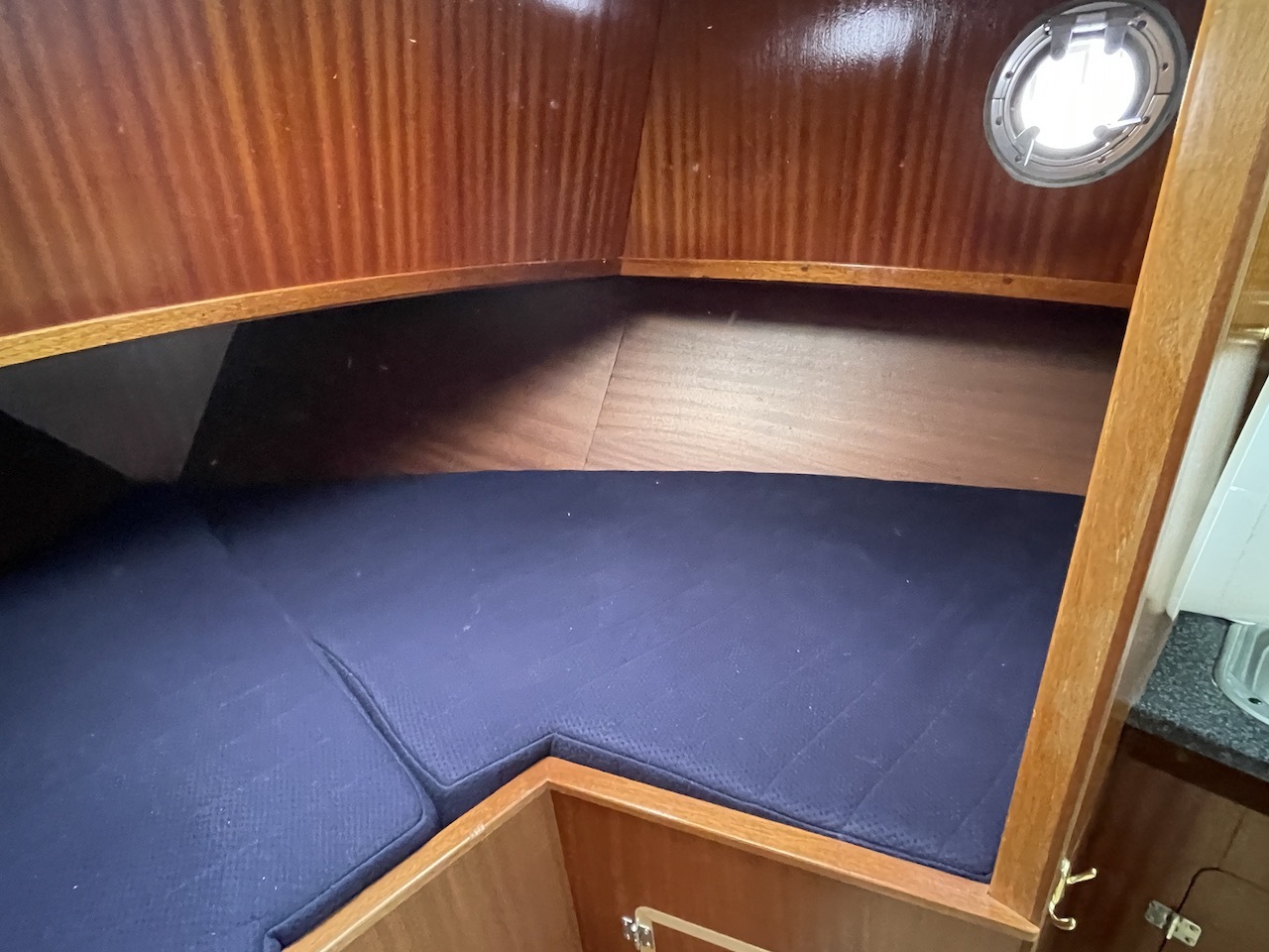 Bully 800 — foto 13 van 19