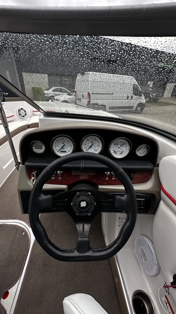 Four Winns H200 – Sportieve bowrider met krachtige V6 en royale indeling — foto 29 van 30