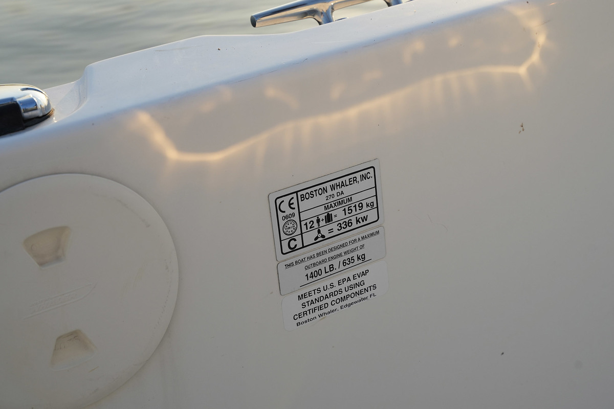 Boston Whaler 270 Dauntless — foto 27 van 37