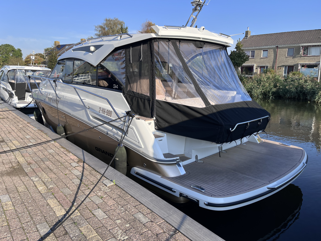 Grandezza 34 OC – 2024 | Volvo Penta D6-380 DPI | Full Options | < 200 vaaruren — foto 8 van 35