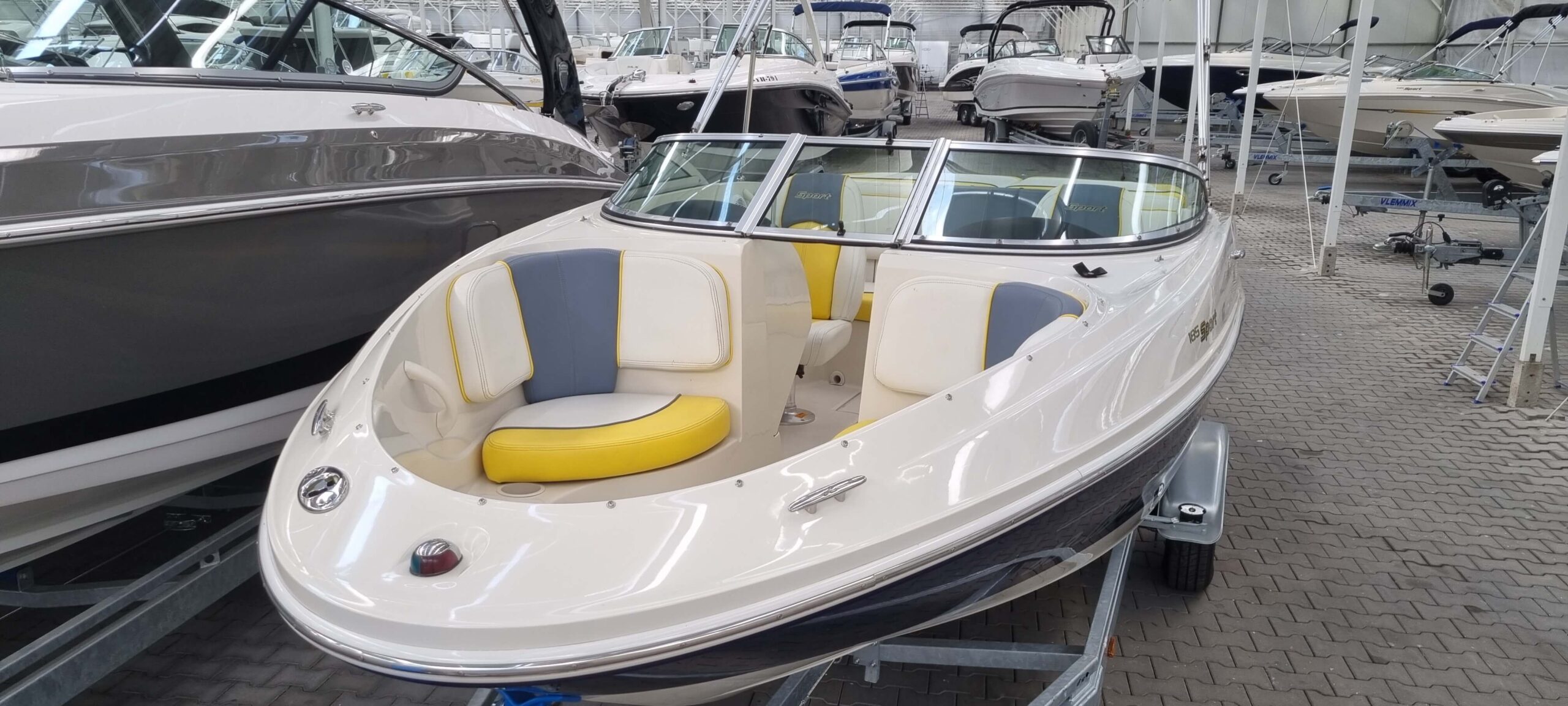 Sea Ray 185 Sport — foto 9 van 11