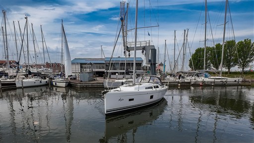 Hanse 388 (2023) — foto 11 van 12