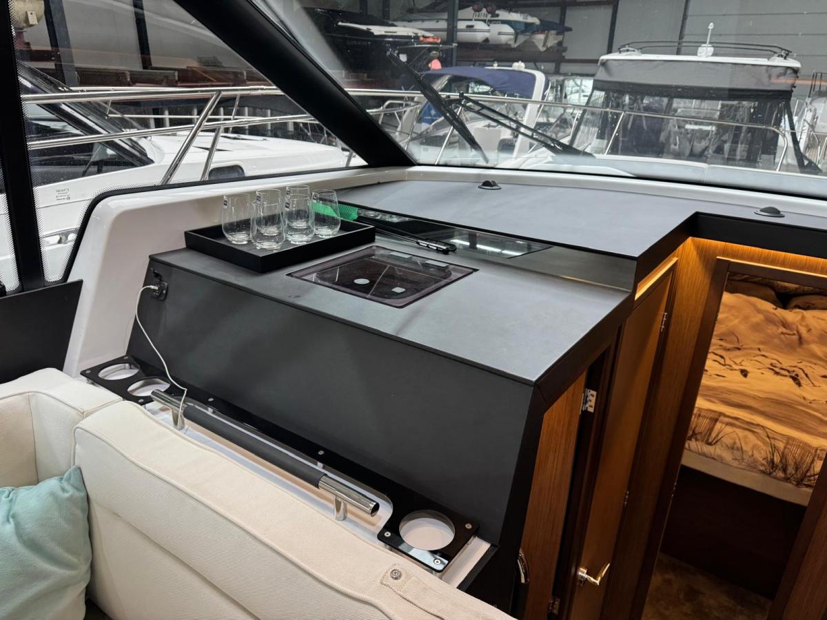 JEANNEAU NC37 met slechts 87 uur! — foto 15 van 42