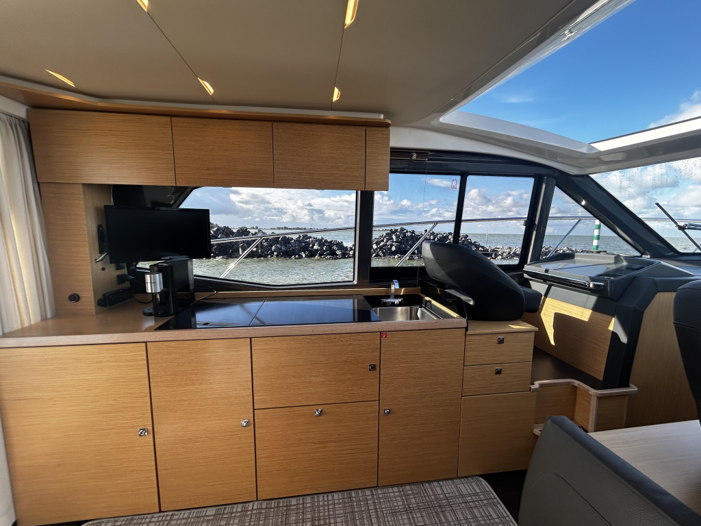 Bavaria Motor Boats R40 Coupé — foto 34 van 51