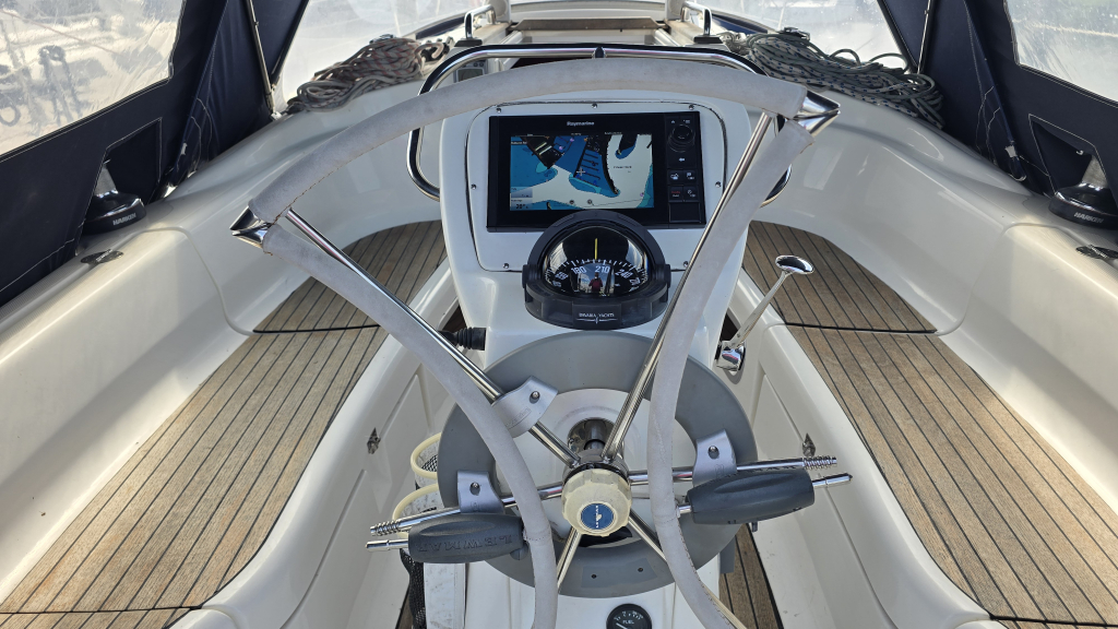 Bavaria  36 Cruiser — foto 15 van 38