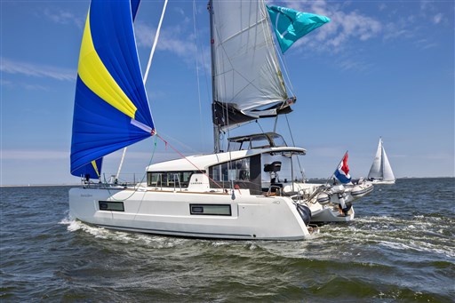 Lagoon 40 (2018) — foto 7 van 12