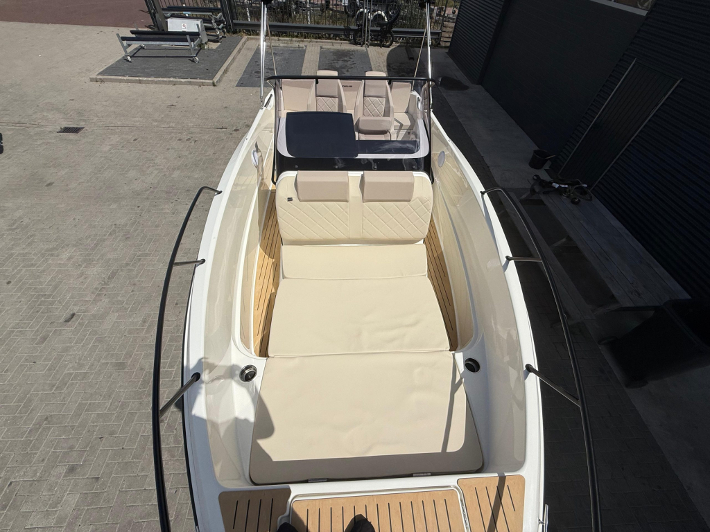 Quicksilver  705 Open — foto 6 van 9