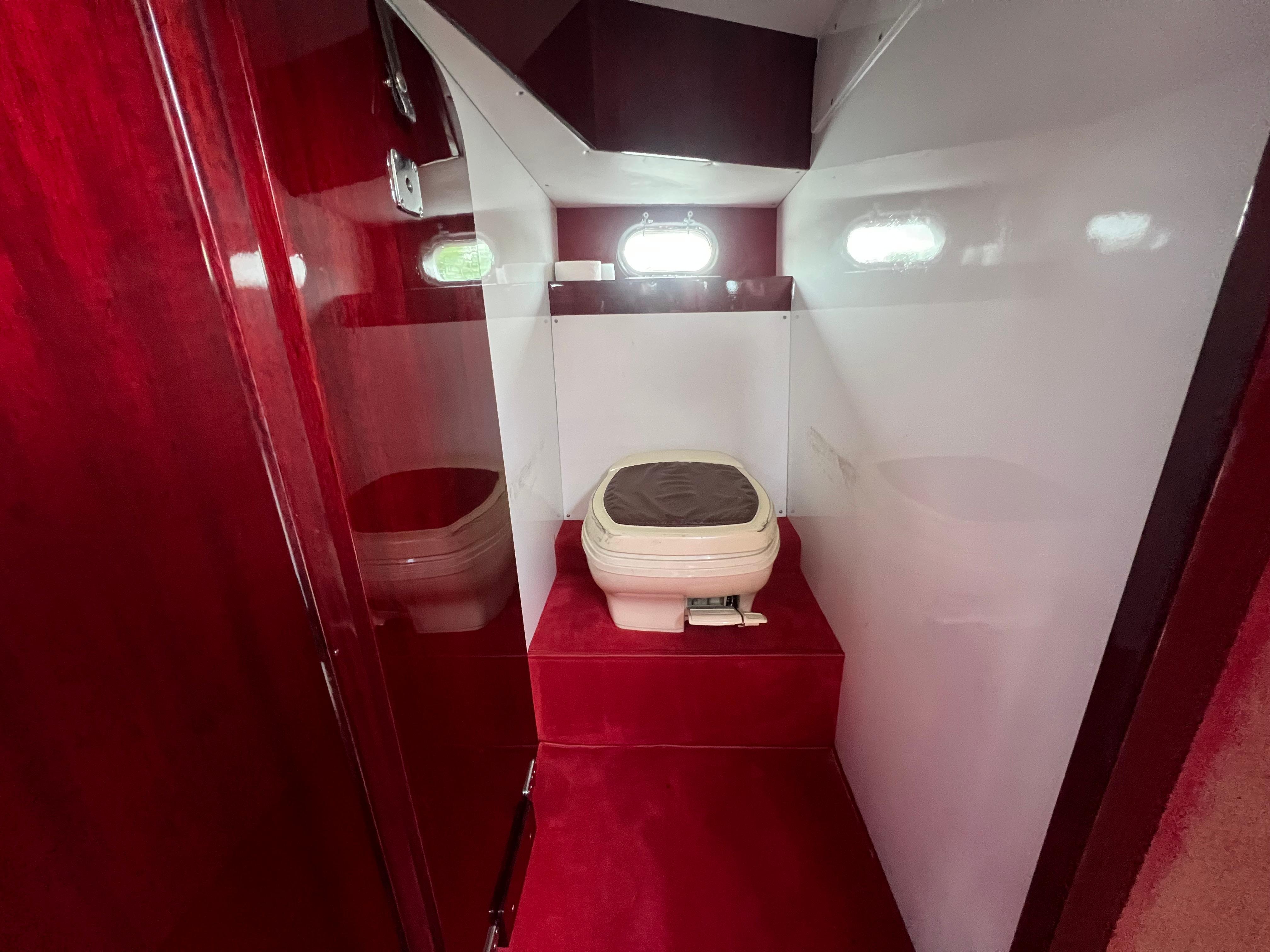 Boesch 850 Runabout Deluxe — foto 34 van 40