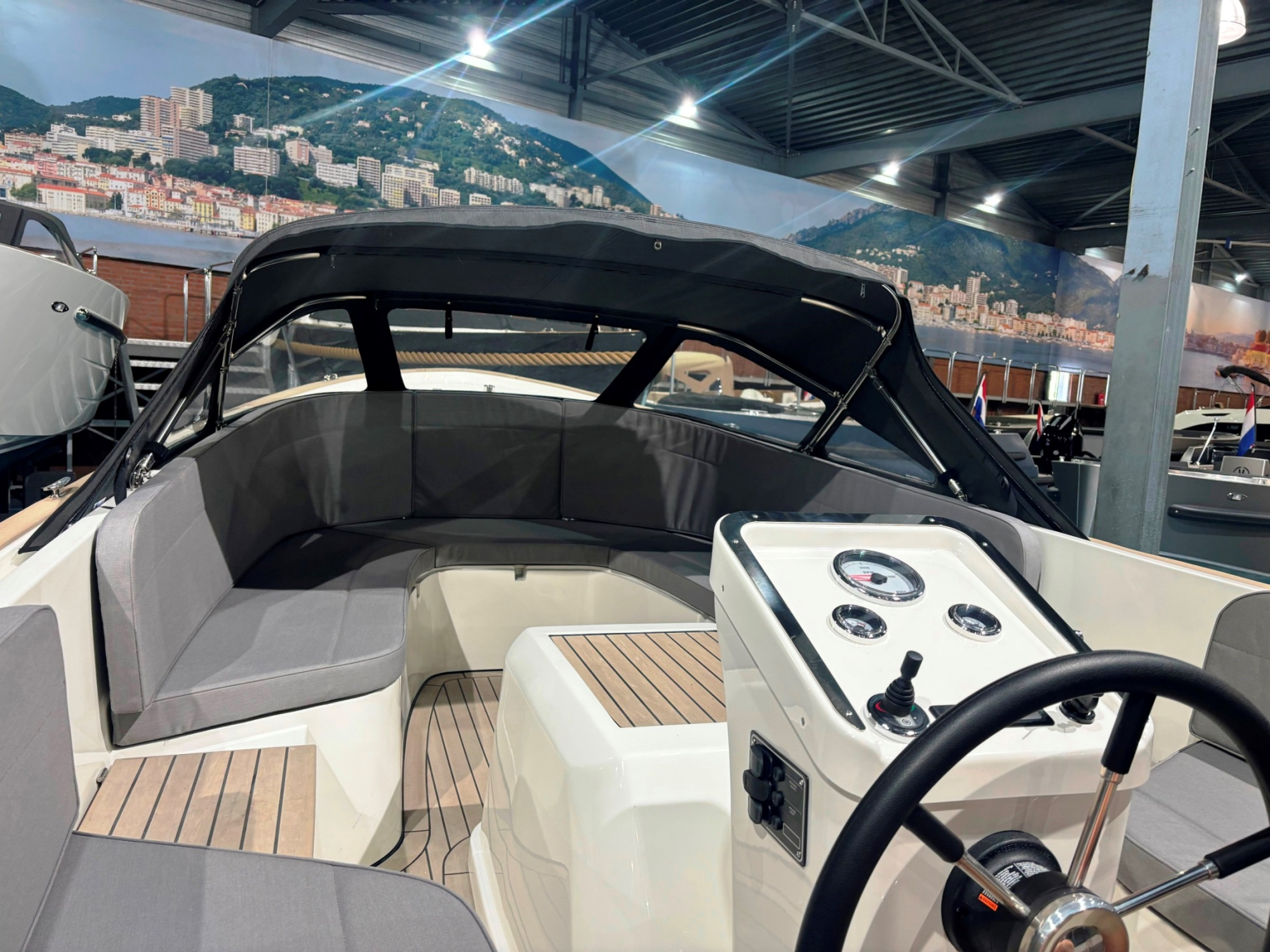 Antaris Fifty5 met vetus 27 pk - op voorraad — foto 8 van 12