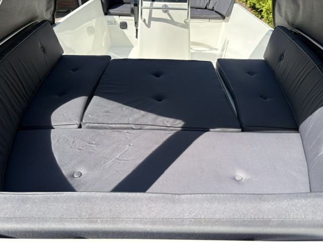 Twins 435 met Tohatsu 8 PK 4 Takt en  Buiskap — foto 13 van 13
