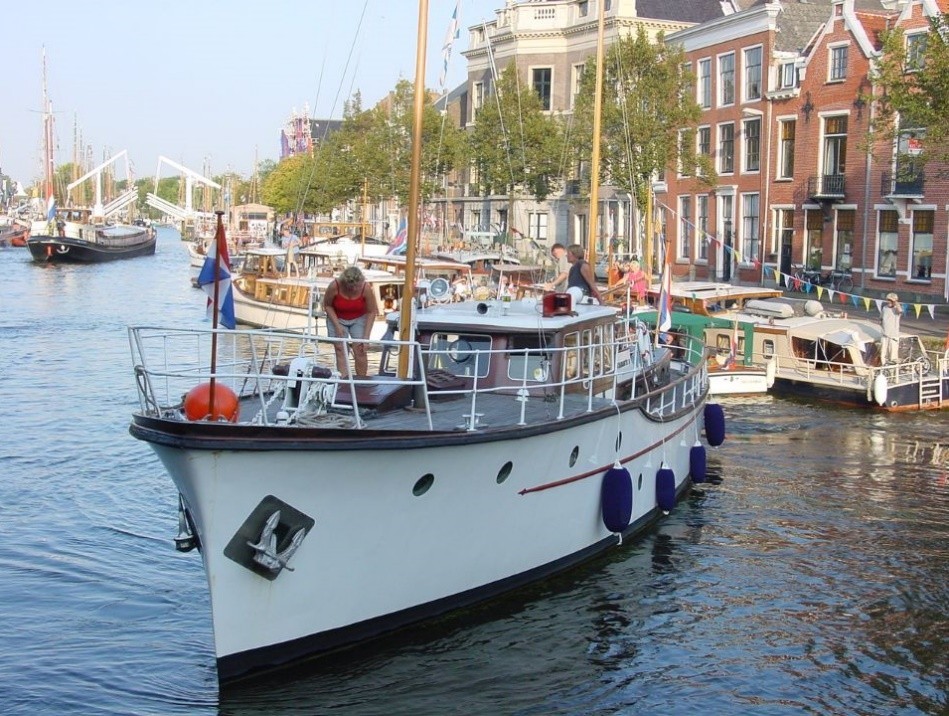 De Vries Lentsch Bakdeksalonkruiser 18.00 — foto 5 van 21