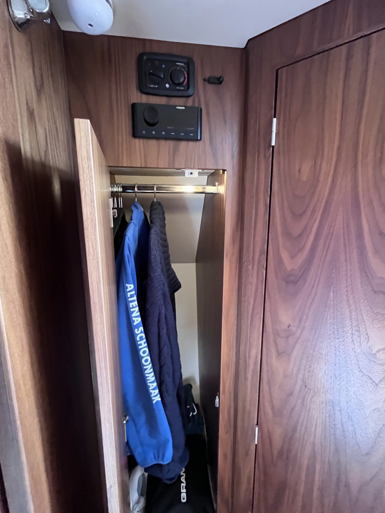 Grandezza 34 OC – 2024 | Volvo Penta D6-380 DPI | Full Options | < 200 vaaruren — foto 25 van 35