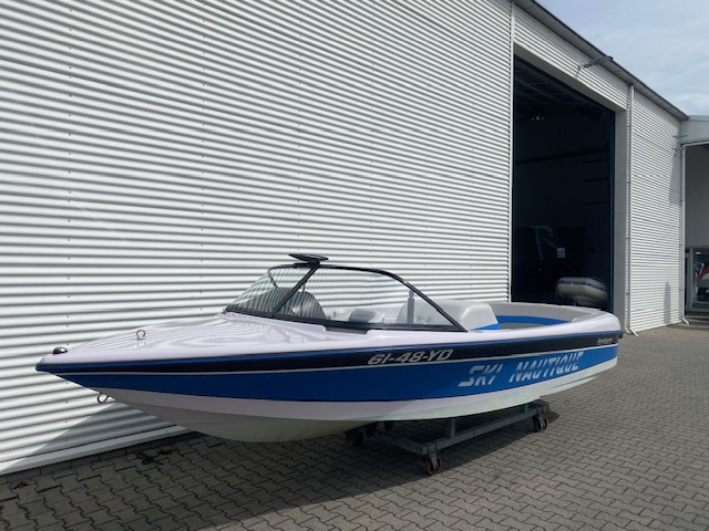 Correct Craft Ski Nautique 196 — foto 3 van 14