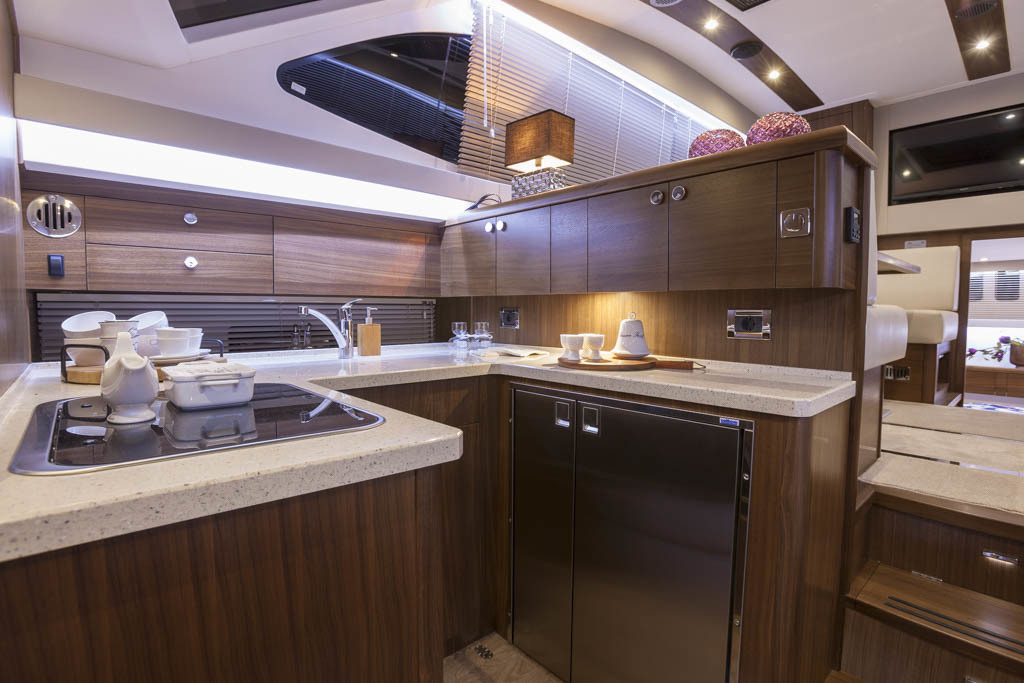 Haines 400 Aft Cabin — foto 11 van 22