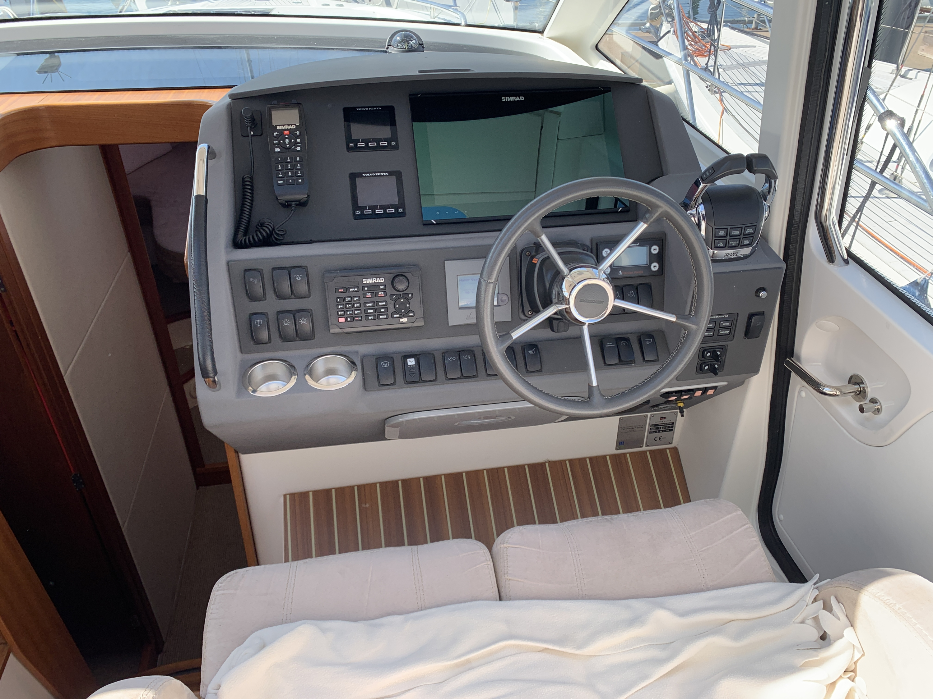 Nimbus 405 Coupé — foto 18 van 65