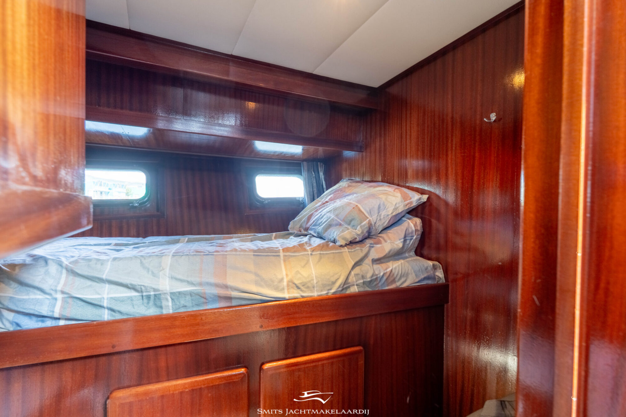 Van der Valk Valk Vitesse 54 Stabilizers — foto 34 van 98