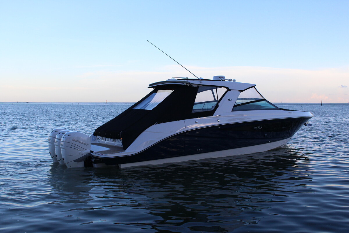 Sea Ray SLX 400 Outboard — foto 24 van 24