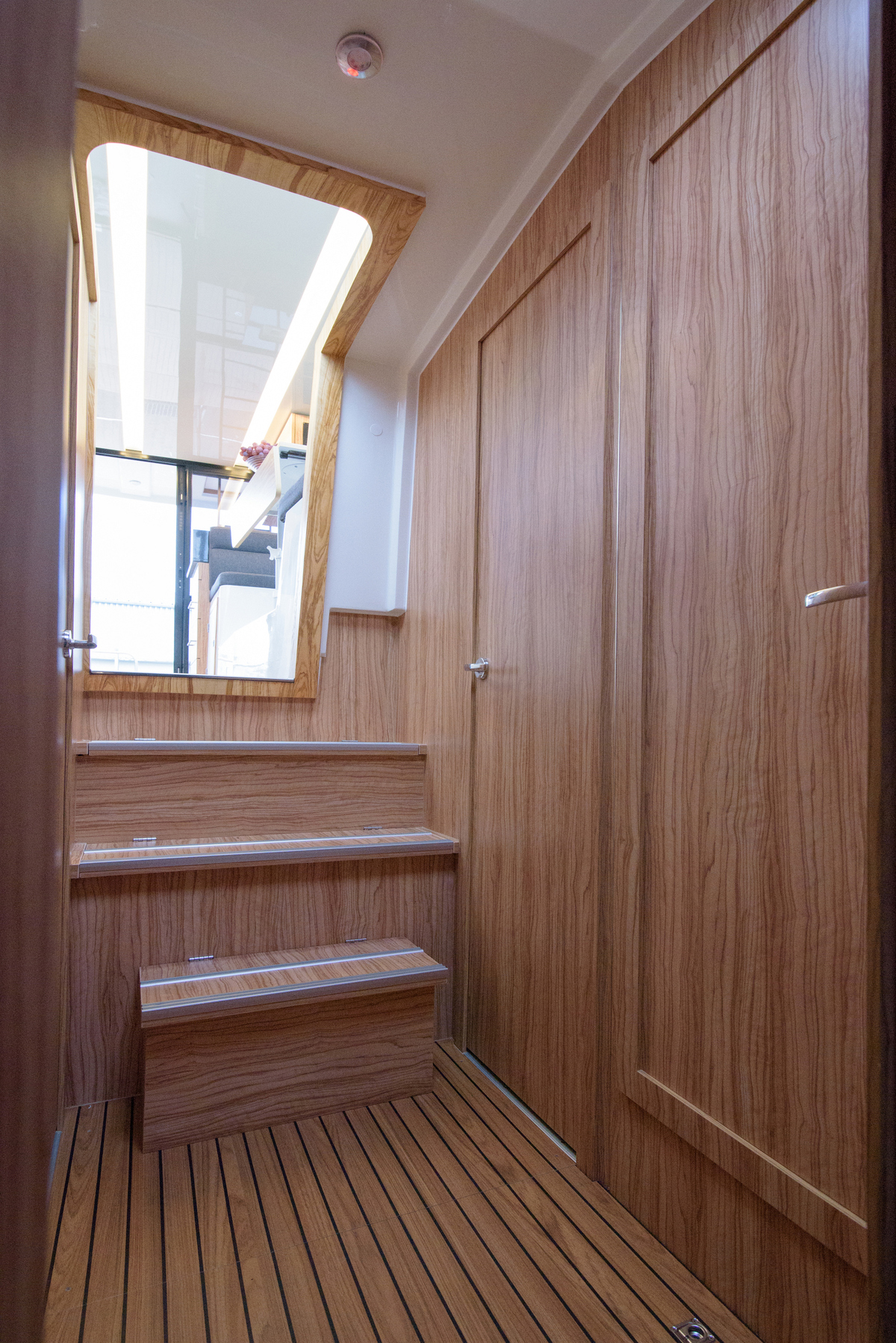 Cobra Yachts Futura 36 — foto 9 van 12