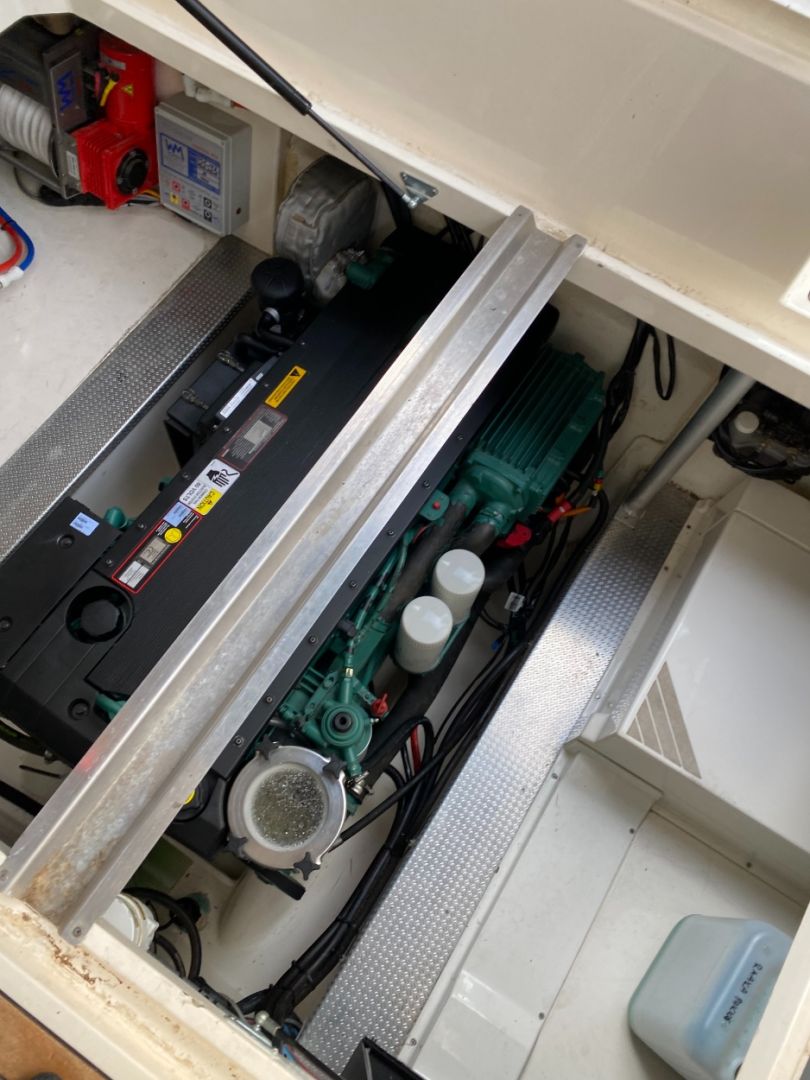 Aquador 33 HT — foto 48 van 51