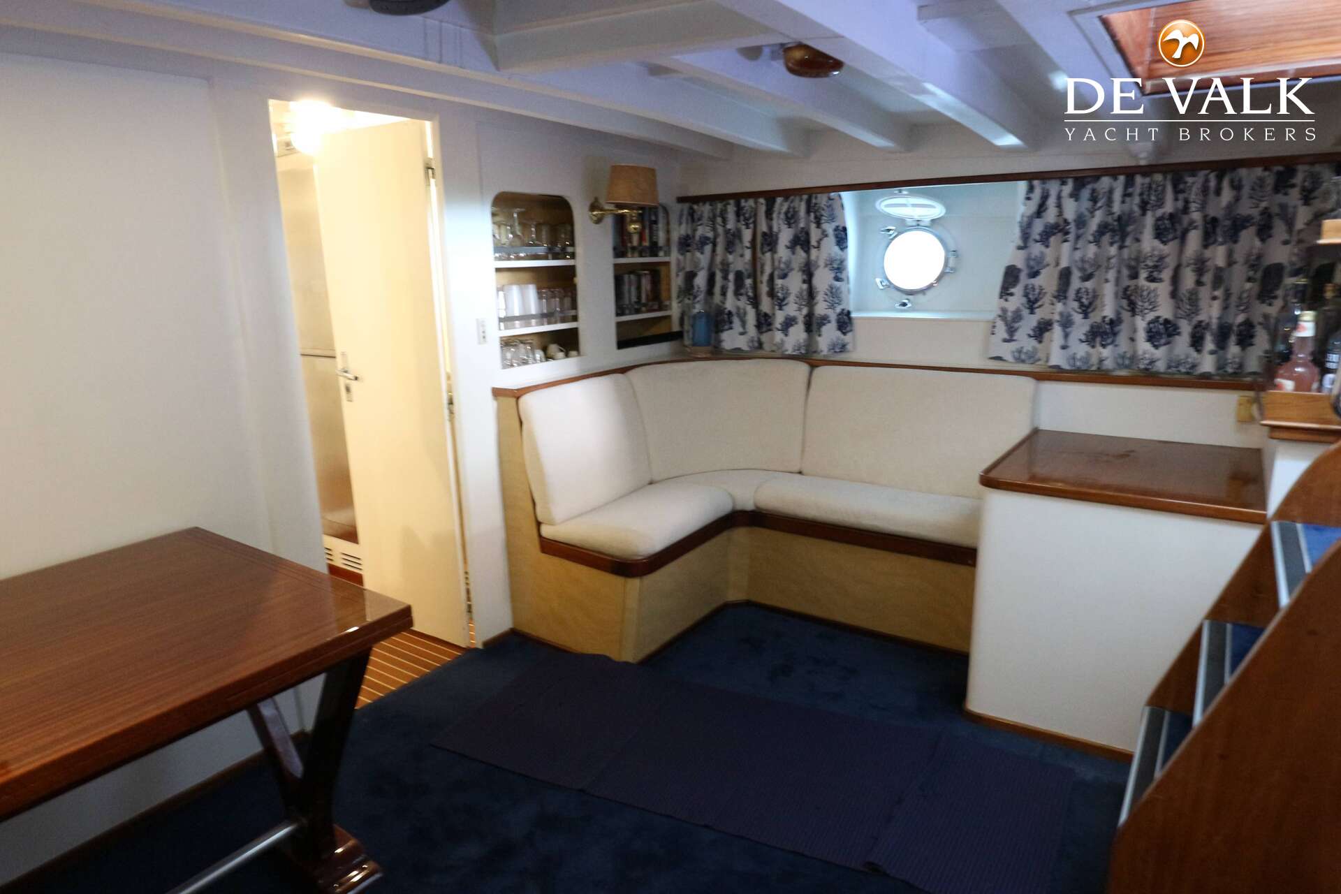 Classic Motor Yacht — foto 25 van 38