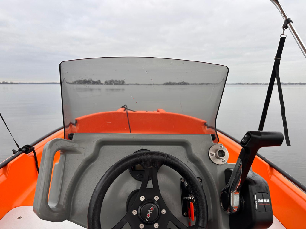 Roto Hydra 450 XR1 MET 40 PK YAMAHA BUITENBOORDMOTOR — foto 3 van 14