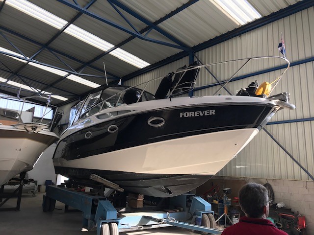 Bayliner 320 met 2x 260 pk Mercruiser van bouwjaar 2008! — foto 4 van 18