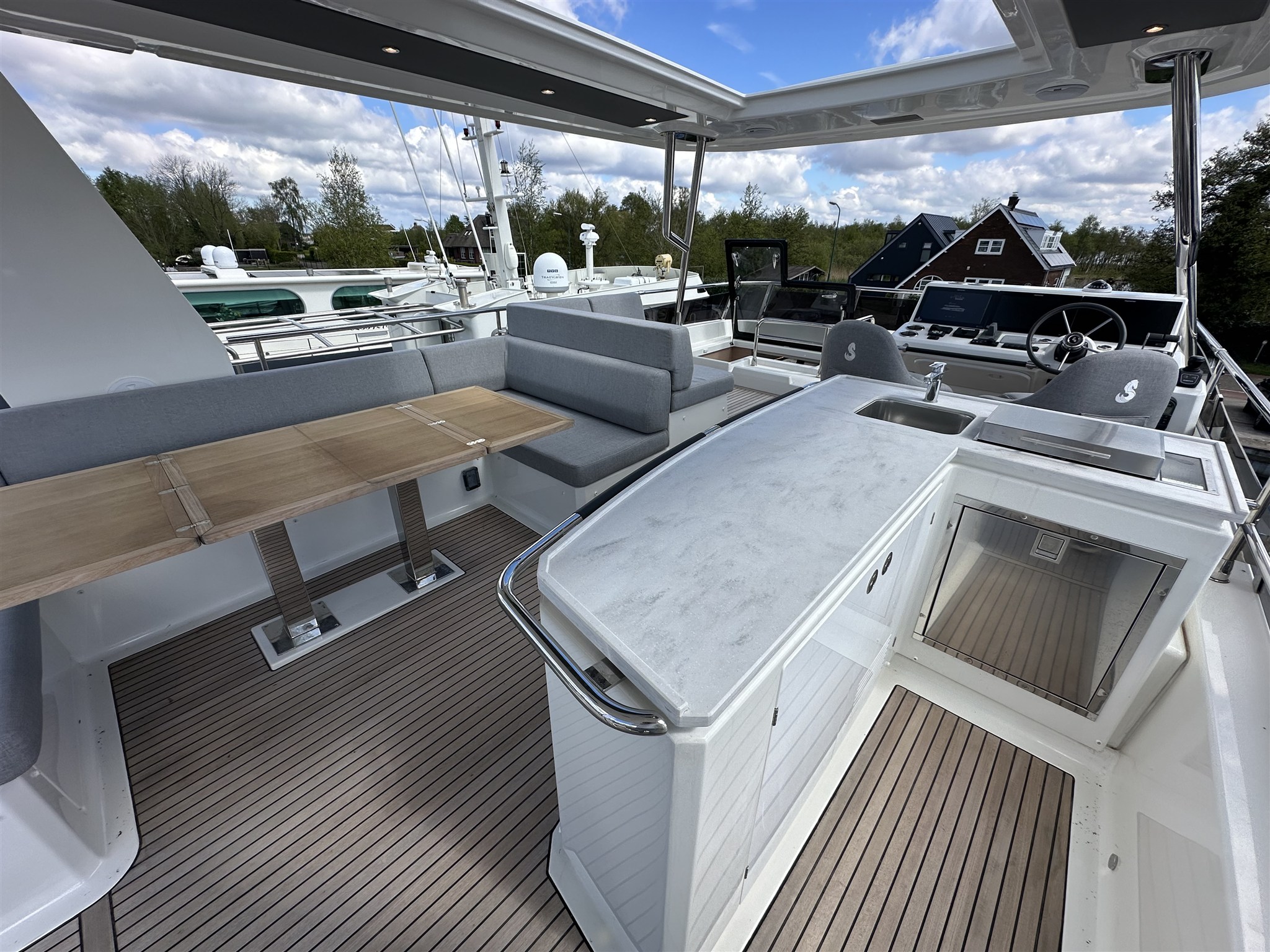 Beneteau Grand Trawler 62 (2024) — foto 8 van 11