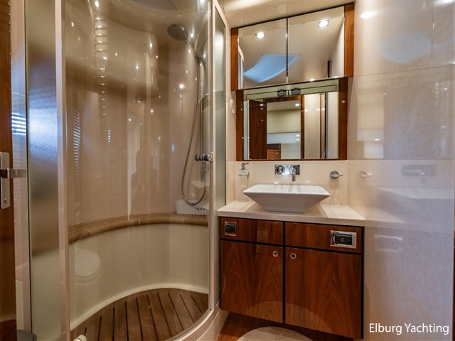 Fairline Squadron 70 - CVO Certified — foto 36 van 100