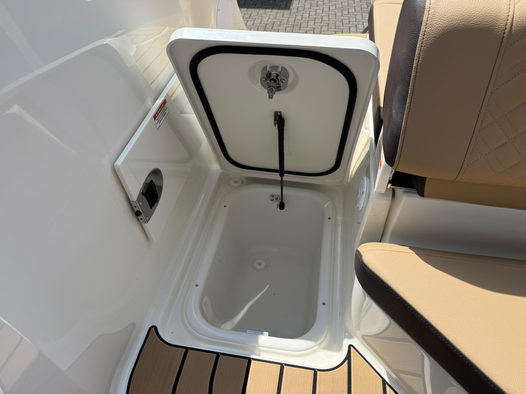 Sea Ray SDX 230 — foto 47 van 50