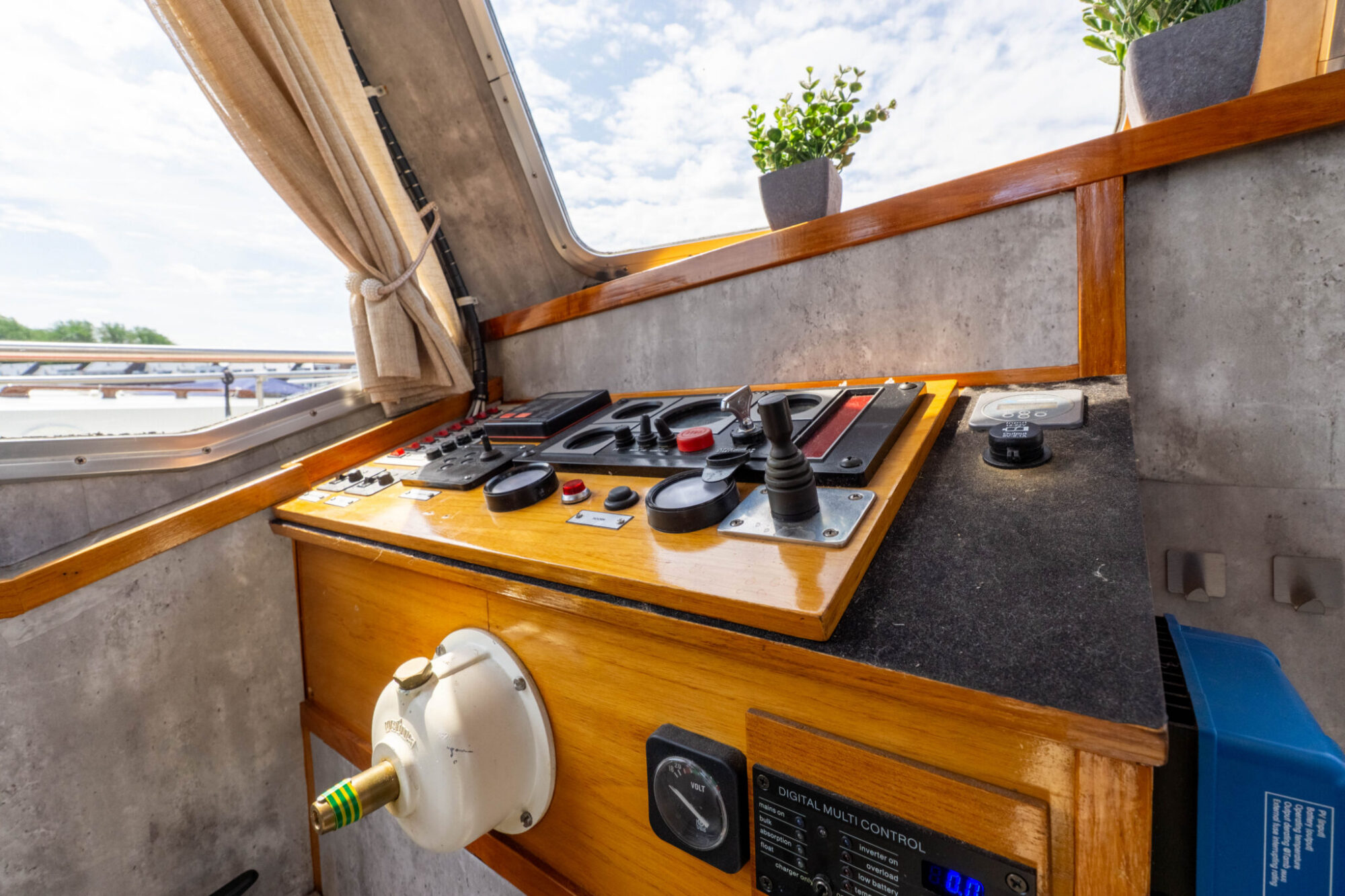 Monty Bank Kotter 38 AK Cabrio — foto 10 van 55