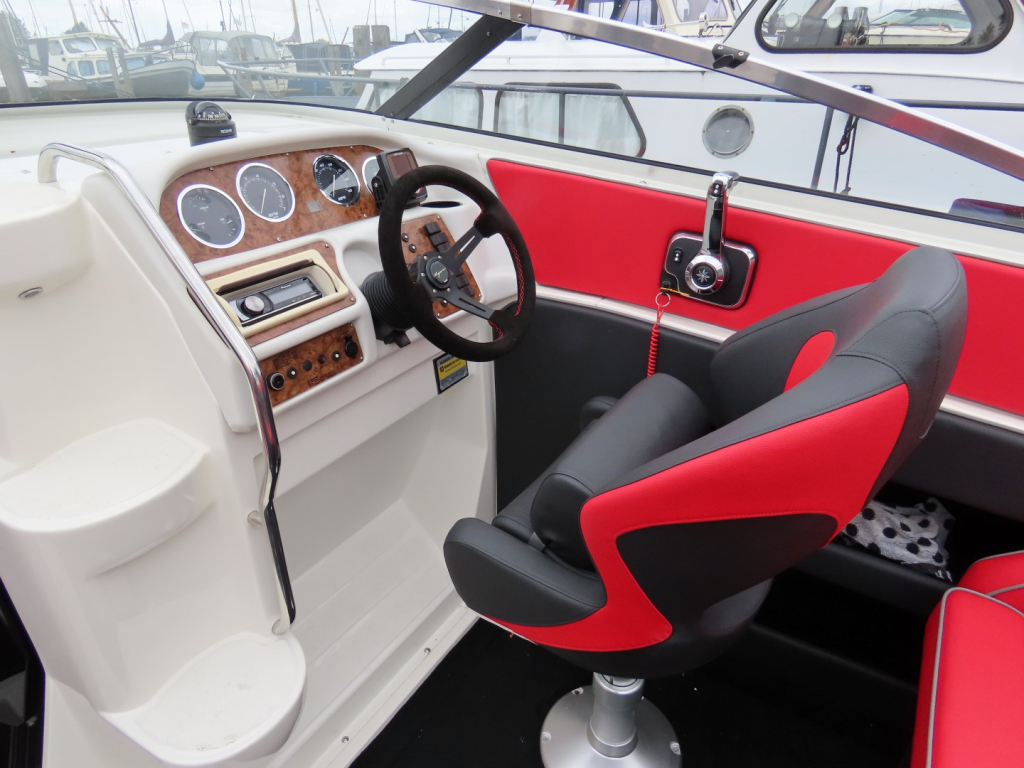 Celebrity 240 CC — foto 12 van 19