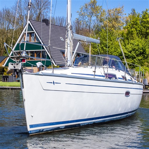 Bavaria 35 (2011) — foto 2 van 12