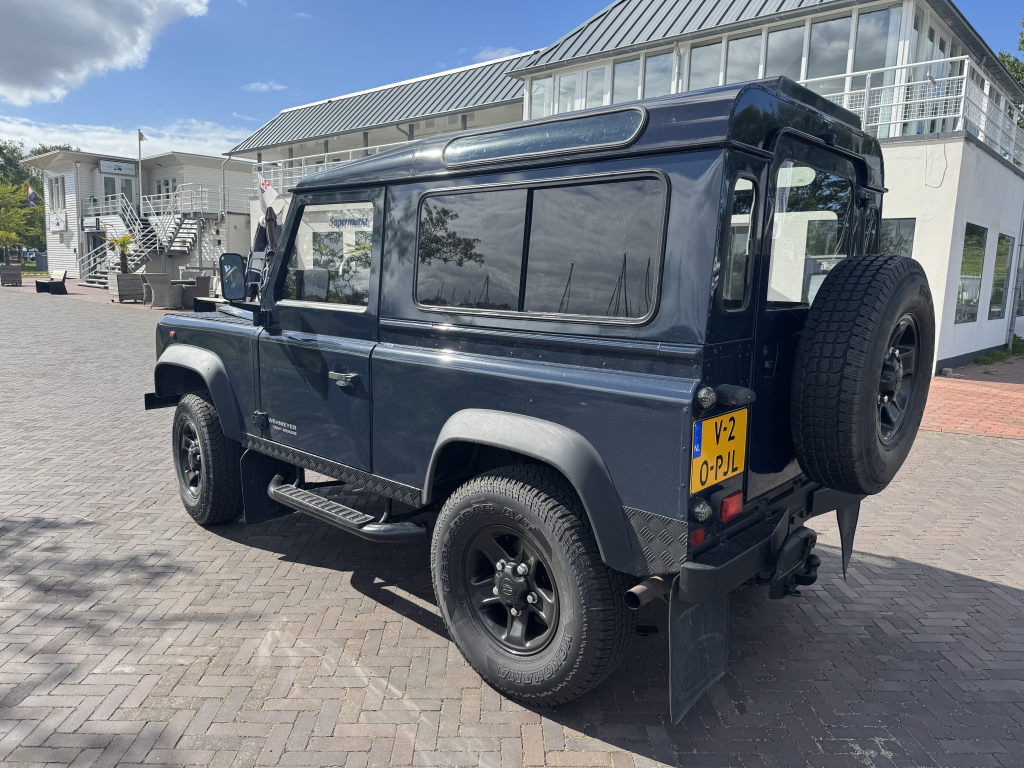 Land Rover Defender 90 2.0 benzine  (Gedupliceerd) — foto 3 van 15