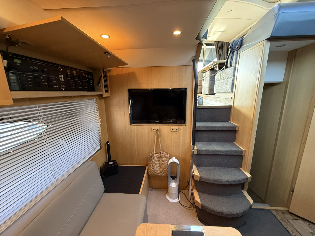 Princess V52 — foto 19 van 36