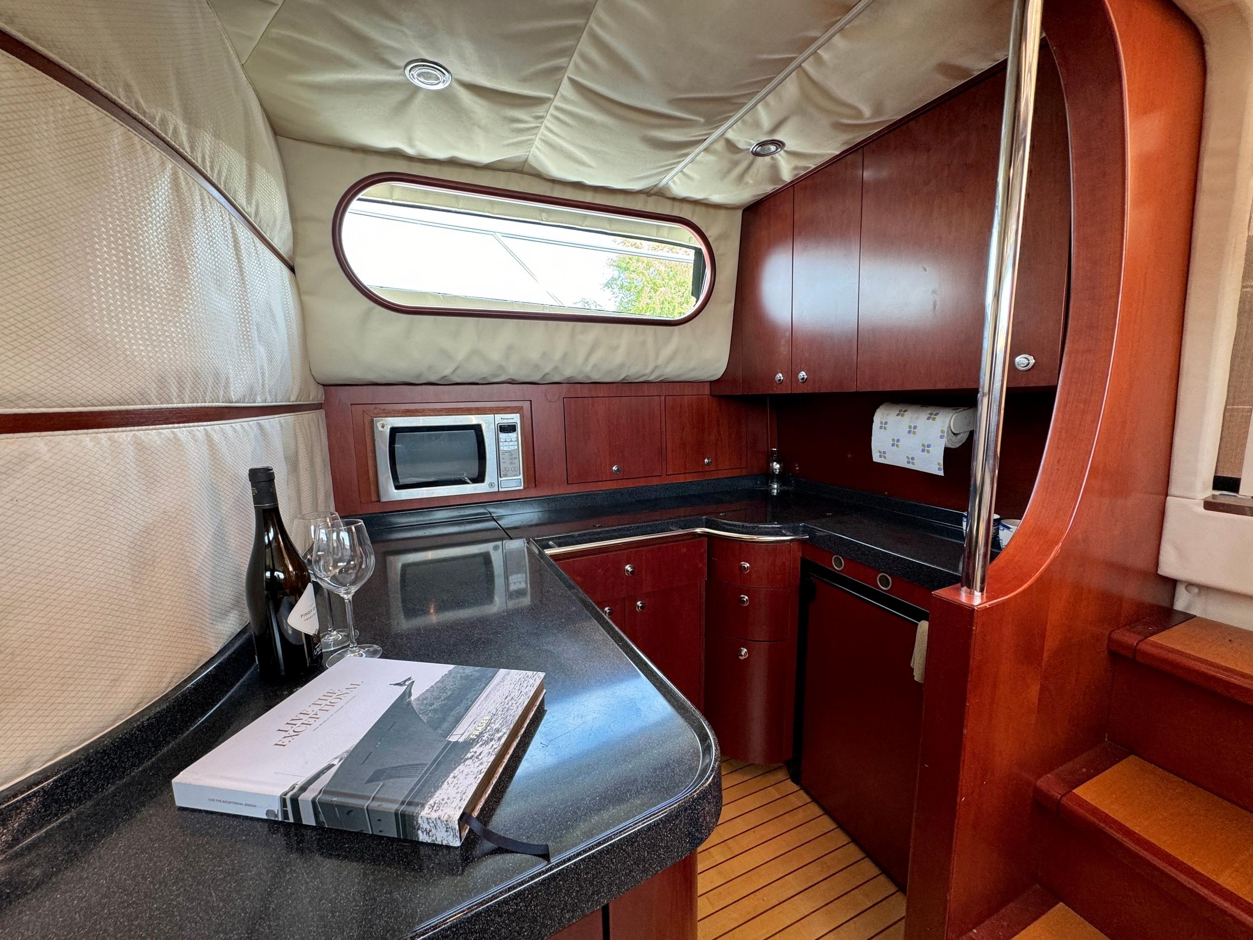 Chris-Craft Roamer 40 Lobster — foto 29 van 67