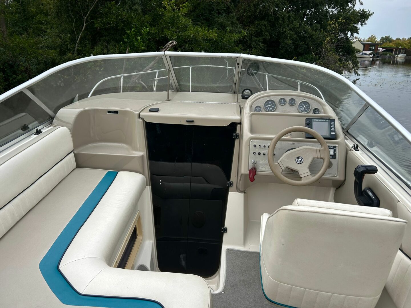 Bayliner Ciera 2355 — foto 10 van 12