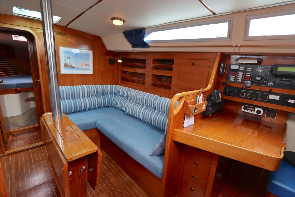 Moody 376 — foto 14 van 64