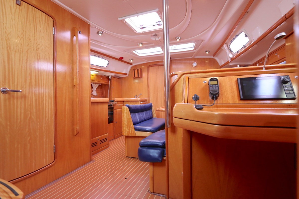 Bavaria 42-3 Cruiser — foto 6 van 86