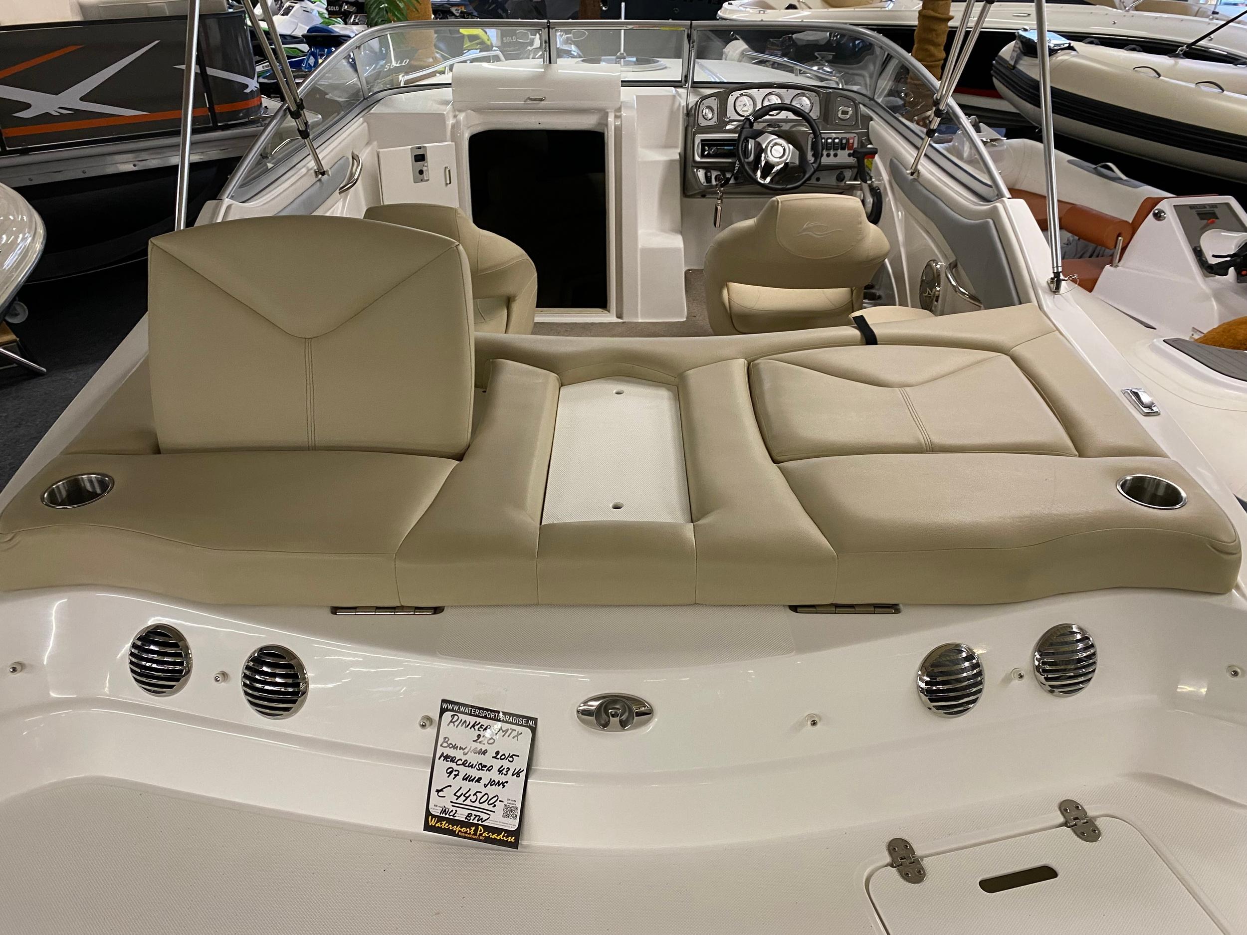 Rinker 220 Captiva MTX Cuddy — foto 8 van 13