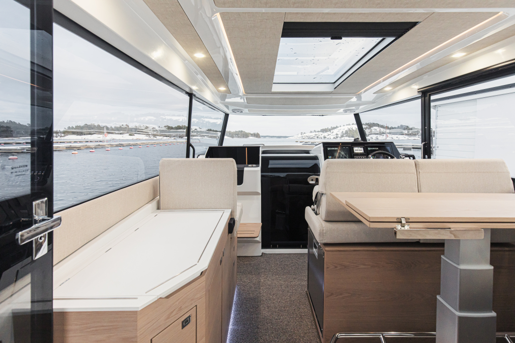 Quarken 35 Cabin + 2xF300 Yamaha — foto 44 van 65
