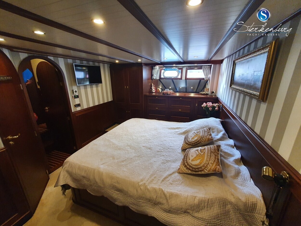 Alm Delfino 60 — foto 33 van 48