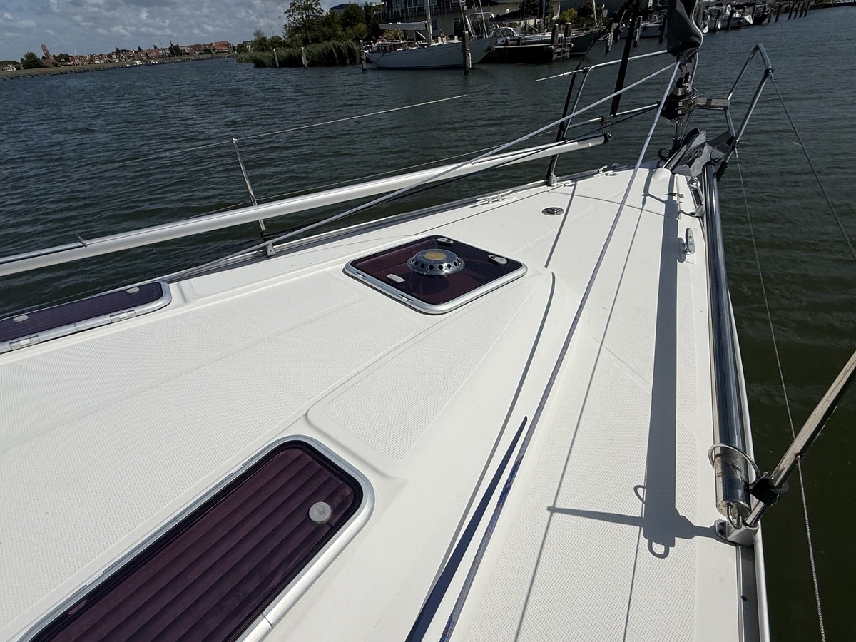Bavaria Yachtbau GmbH Bavaria Yachts 37 Cruiser — foto 3 van 12