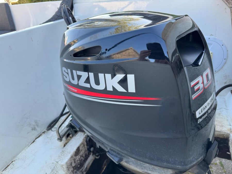 Admiraal 555 tender Suzuki 30pk — foto 5 van 7