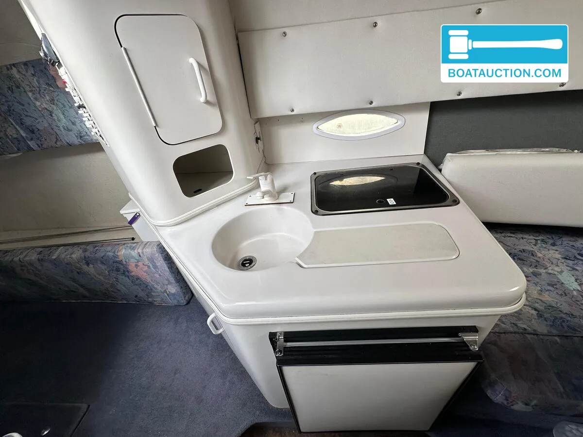 Chris Craft Crowne 262 nu in de online veiling. — foto 17 van 24